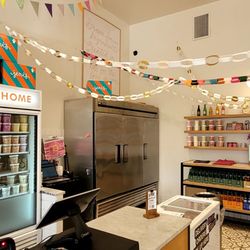 Jeni's Splendid Ice Creams - Interior
