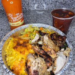876 Flavaz - Jerk chicken + mac and cheese × cabbage × jerk sauce