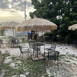 La Cabaña - Seating