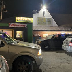 Peppa’s Jerk Chicken - Outside