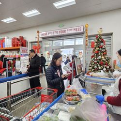 Dai Thanh Supermarket
