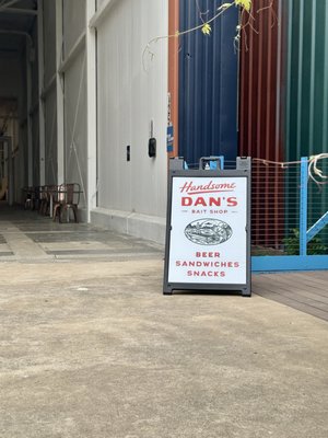 Handsome Dan's by null