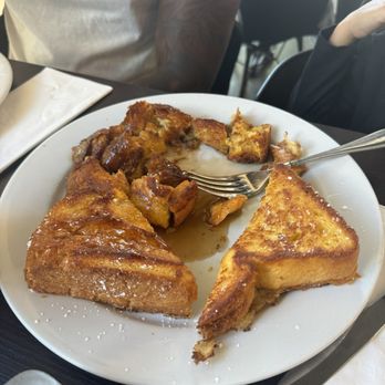 Bea Bea’s - French toast - Coffee & Tea Near Me - Glendale, California Bea Bea’s - French toast - Coffee & Tea Near Me - Glendale, California