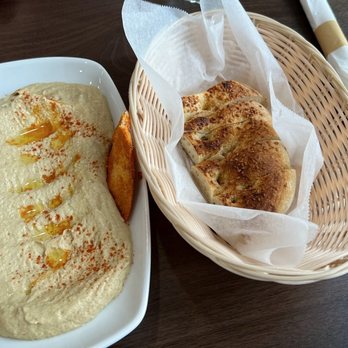 Istanbul Grill House & Cafe - Hummus & bread - Turkish Near Me - Edmond, Oklahoma