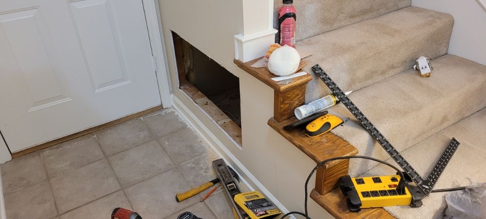 Slide of Projects by Poppe