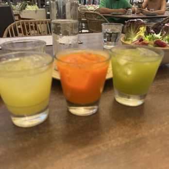 Belles Beach House - Juice Flight - Tiki Bars Near Me - Venice, California Belles Beach House - Juice Flight - Tiki Bars Near Me - Venice, California