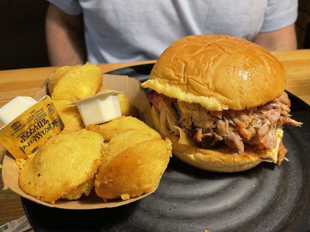 Nickel's Pit BBQ - Watkins Glen