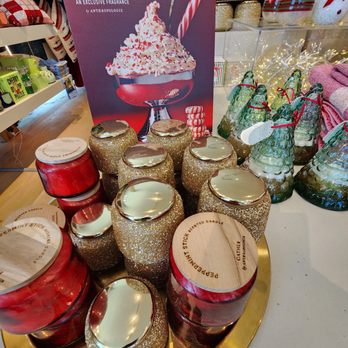 Anthropologie - PEPPERMINT CANDLES - Department Stores Near Me - Dania Beach, Florida