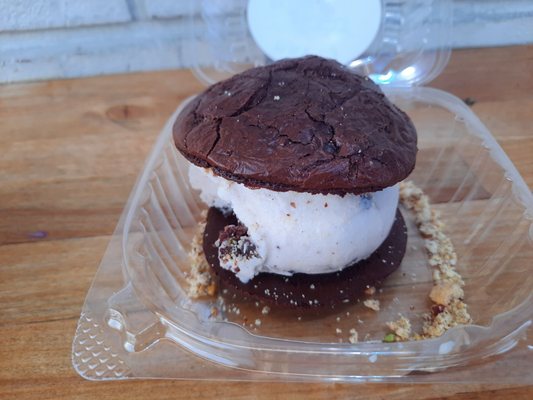 Cookies and Creme Jax Beach by null