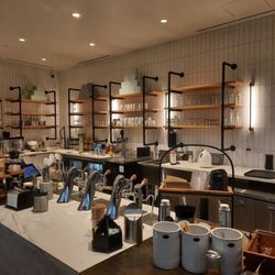 Tout Suite - Ordering counter