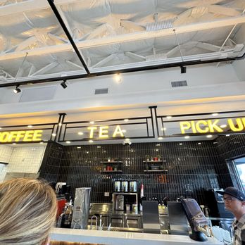 85°C Bakery Cafe-Aurora - Bakeries Near Me - Aurora, Colorado