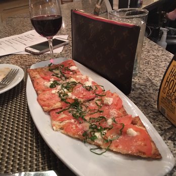 Bravo! Italian Kitchen - Margherita Pizza - Italian Near Me - Columbus, Ohio Bravo! Italian Kitchen - Margherita Pizza - Italian Near Me - Columbus, Ohio