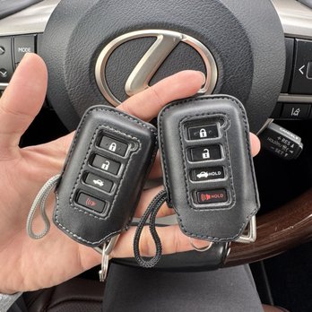 Cheap Auto Key - Copy on left, oem on right - Keys & Locksmiths Near Me