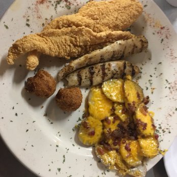 Seth's Lake Fork Creek - Grilled and fried catfish with fancy potatoes! - Seafood Near Me - Quitman, Texas