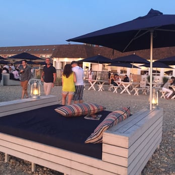 Navy Beach - Relaxed atmosphere - Seafood Near Me - Montauk, New York Navy Beach - Relaxed atmosphere - Seafood Near Me - Montauk, New York