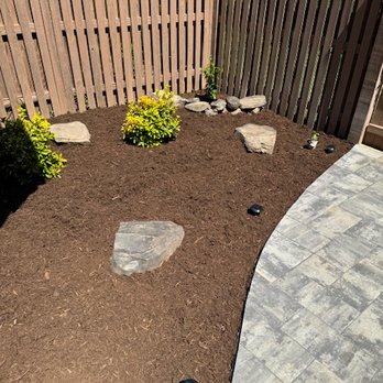 Stoneman Construction & Landscaping - Left side - Landscaping Near Me - Alexandria, Virginia