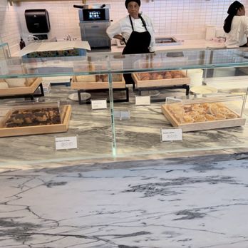 Delta One Lounge - Breakfast - Airport Lounges Near Me - Jamaica, New York