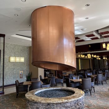 Journey's End - Inside restaurant - Breakfast & Brunch Near Me - Temecula, California