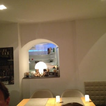 Showroom Restaurant - Modern European Near Me - Munich, BY Showroom Restaurant - Modern European Near Me - Munich, BY