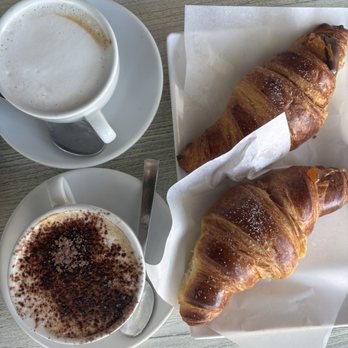 Cafe' la Principessa - Mocha Cappuccino, Cappuccino, Nutella Croissant, Jelly Croissant - Cafes Near Me - Sorrento, NA