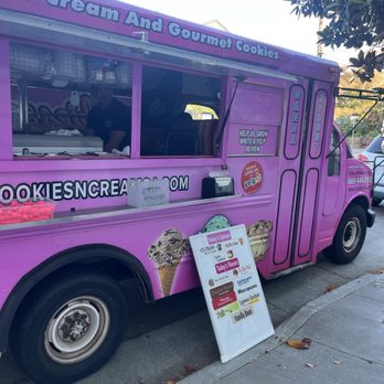 Cookies N Cream SJ - Truck and menu - Food Trucks Near Me Cookies N Cream SJ - Truck and menu - Food Trucks Near Me