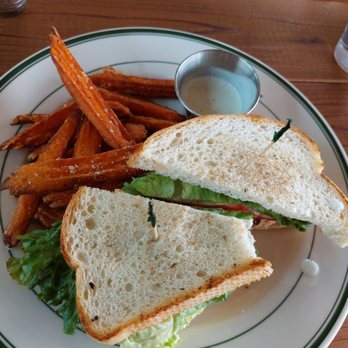 Bee’s Bakery Cafe - Chicken ranch  sandwich with sweet potato fries. - Bakeries Near Me - Oakhurst, California