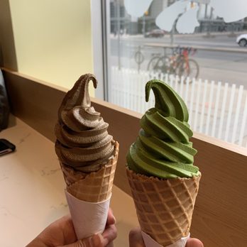 Saryo Cafe - Desserts Near Me - North York, Ontario