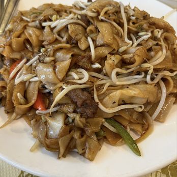 Golden Paramount Seafood Restaurant - Pan fried noodles - Seafood Near Me - Richmond, British Columbia Golden Paramount Seafood Restaurant - Pan fried noodles - Seafood Near Me - Richmond, British Columbia