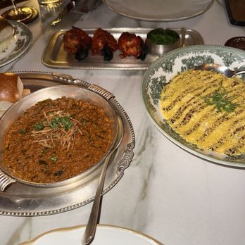 Gymkhana - Aloo chat, baby goat keema, tiger prawns - Indian Near Me - London, XGL