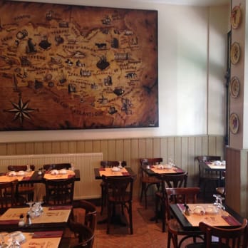 Au Beurre Salé - Une qualité de crêpe exceptionnelle, des garnitures originales et classiques, un cadre simple et sympathique - Creperies Near Me - Paris, 75 Au Beurre Salé - Une qualité de crêpe exceptionnelle, des garnitures originales et classiques, un cadre simple et sympathique - Creperies Near Me - Paris, 75