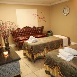 Oriental Massage and Spa - Couple massage room