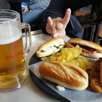 100 Montaditos - Sandwiches Near Me - Madrid, M