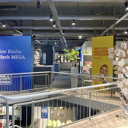 MEGA Küchen Binzen - Lobby Bereich