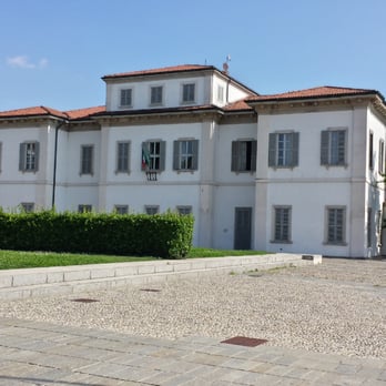 1. Piazza Unità d'italia