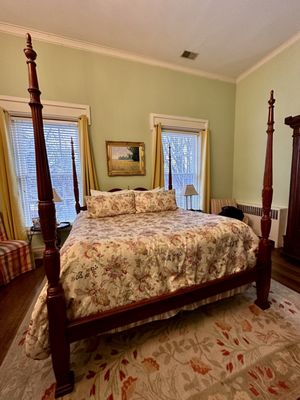 Bourbon Manor Bed & Breakfast Inn, a Bardstown Boutique Hotel by null