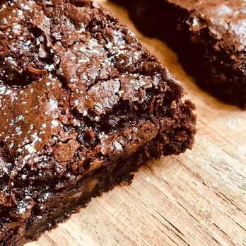 Blossoms Sweet Kitchen - chocolate brownies with powdered sugar on top - Juice Bars & Smoothies Near Me - Valencia, California Blossoms Sweet Kitchen - chocolate brownies with powdered sugar on top - Juice Bars & Smoothies Near Me - Valencia, California