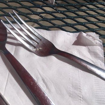 Cutthroat Cafe - Dirty silver wear. They don't seam to clean their dishes properly. I also had a dirty coffee cup - Breakfast & Brunch Near Me - Bailey, Colorado