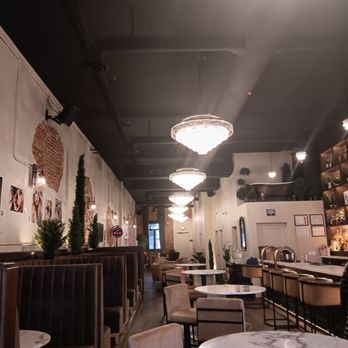 Syringa Lounge - Cocktail Bars Near Me - Nampa, Idaho Syringa Lounge - Cocktail Bars Near Me - Nampa, Idaho
