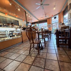 Uptowner Cafe - Interior