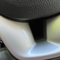 Hertz Rent A Car - Steering wheel was dirty
