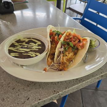 Bahama Breeze - Mahi mahi tacos - Bars Near Me - Schaumburg, Illinois