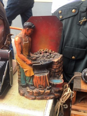 La Lagunilla Sunday Antiques Market by null