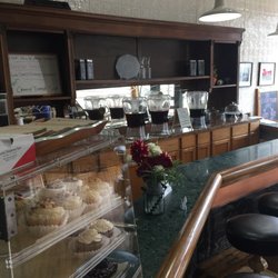 Full Circle Café & Espresso Bar - Pull up a chair for some good food