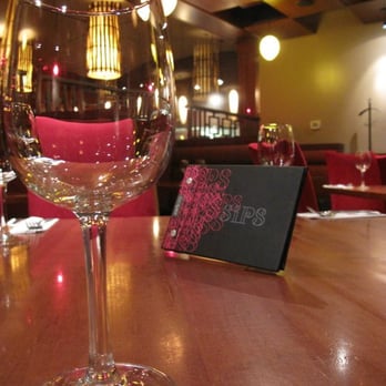 Earls Kitchen + Bar - Canadian (New) Near Me - Edmonton, Alberta Earls Kitchen + Bar - Canadian (New) Near Me - Edmonton, Alberta