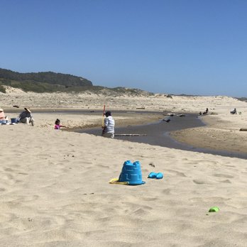 Gazos Creek State Beach - Clean smooth sand. Kids love to play with beach set. - Beaches Near Me - Pescadero, California Gazos Creek State Beach - Clean smooth sand. Kids love to play with beach set. - Beaches Near Me - Pescadero, California