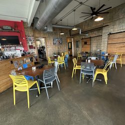 Havana Tropical Grill - Inside