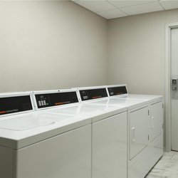 Hampton Inn & Suites Vicksburg - Laundry