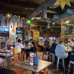 Chevys Fresh Mex - Lots of seating