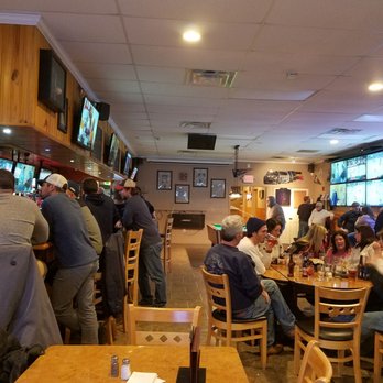 Sidelines Cafe - Sports Bars Near Me - Lindenhurst, New York