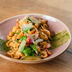 Earl and Isabella's Taverna